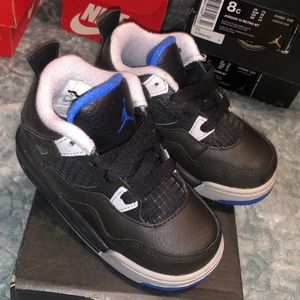 Jordan retro 4s